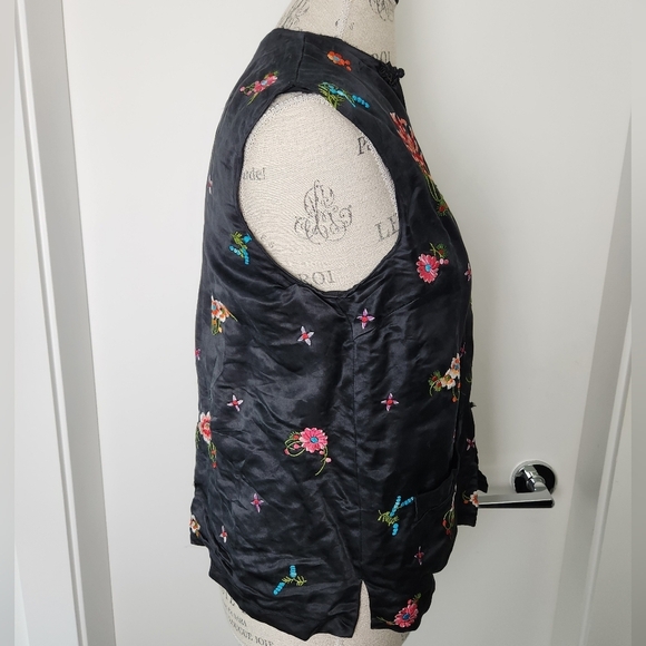 Vintage Embroidered Silk Satin Vest - Picture 4 of 15